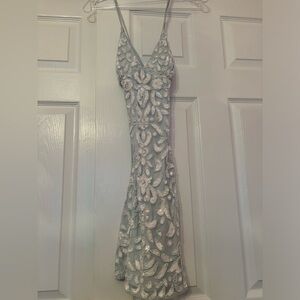 Aleta #1001
White/Blue